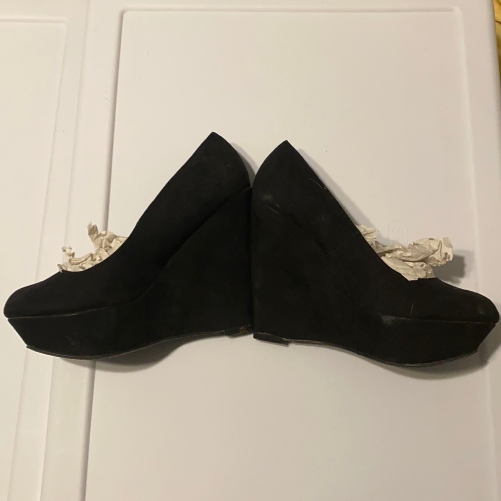 Black velvet wedges